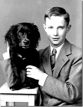 031 Malcolm with Flash 1942