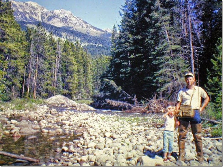 08 Mal with kids